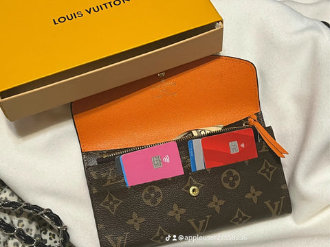 Wallets L.V